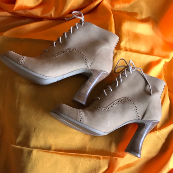 SOLD💰Vintage Oxford Wingtip Leather Ankle Boot - Picture 3 of 8